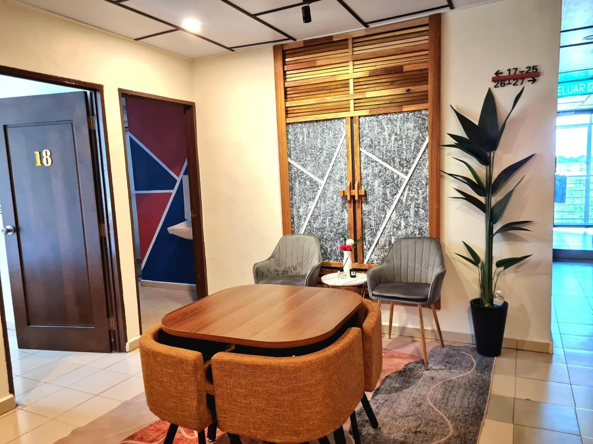 Pine Lodge By Evr Previously Yss Indrawasih Perai Dış mekan fotoğraf